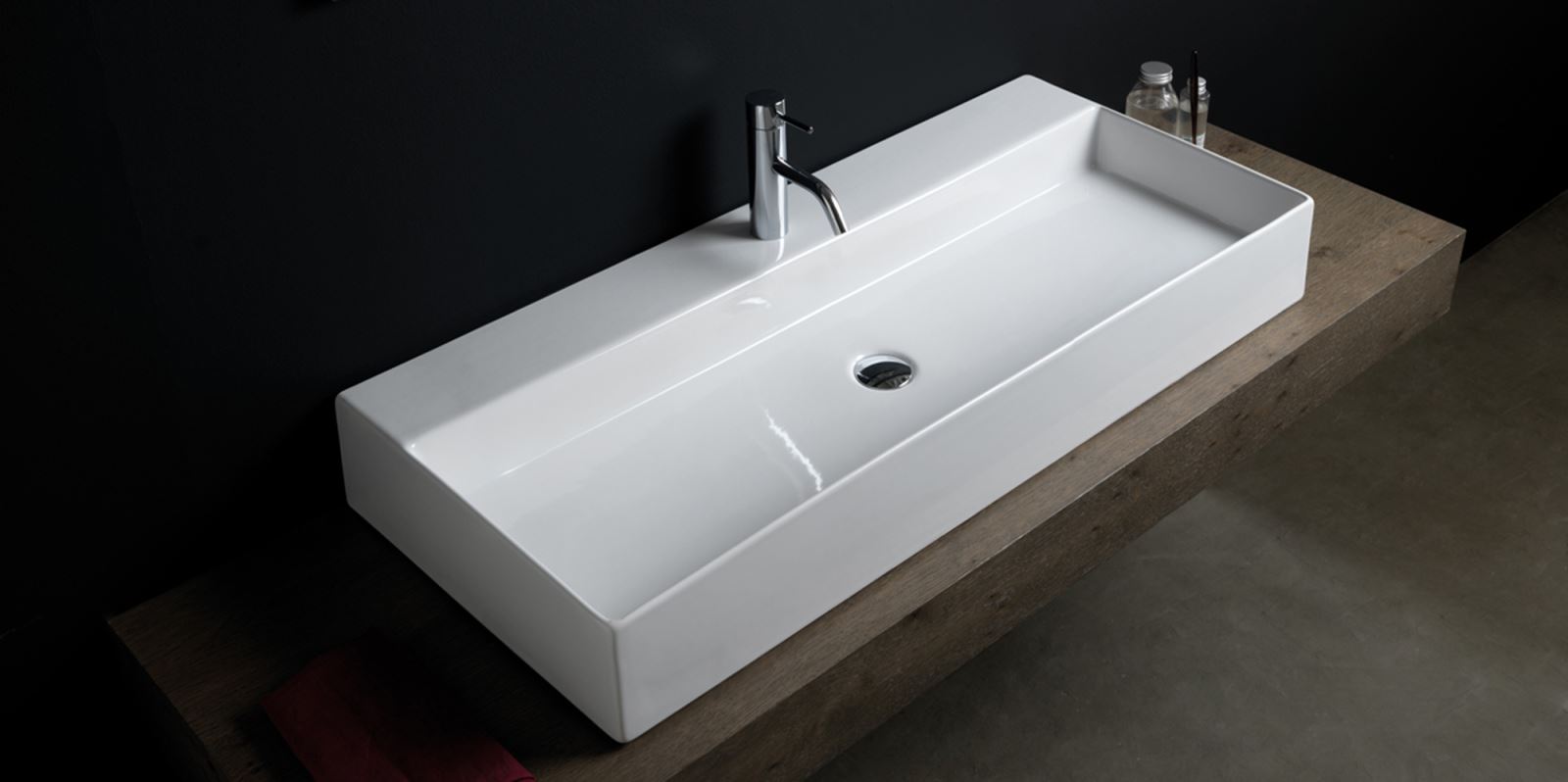 Lavabo Piccolo Per Bagno.Lavabi Appoggio In Ceramica Tondi Rettangolari Quadrati